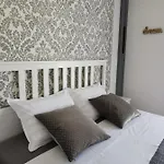 Apartment She022